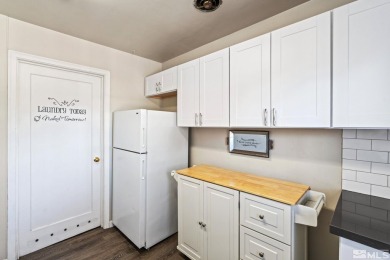 Beautifully maintained single-family home in the heart of Reno on Washoe County Golf Club in Nevada - for sale on GolfHomes.com, golf home, golf lot