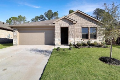You won't want to miss this home in the heart of Azle, completed on Cross Timbers Golf Course in Texas - for sale on GolfHomes.com, golf home, golf lot