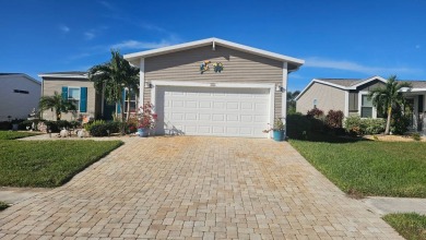 Discover this FULLY FURNISHED 2018 Palm Harbor Ventura home! on The Riverside Golf Club in Florida - for sale on GolfHomes.com, golf home, golf lot