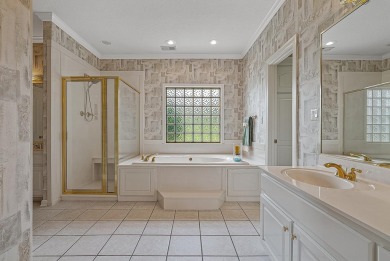 Elegant One-Level Home on the Golf Course in Sage Meadows on Sage Meadows Golf Course in Arkansas - for sale on GolfHomes.com, golf home, golf lot