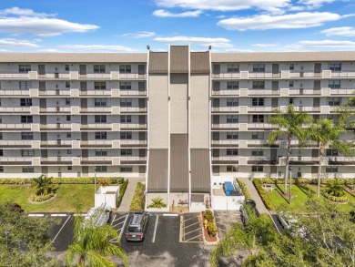Don't miss this opportunity to own a top-floor 2-bedroom on Grande Oaks Golf Club in Florida - for sale on GolfHomes.com, golf home, golf lot