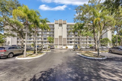 Don't miss this opportunity to own a top-floor 2-bedroom on Grande Oaks Golf Club in Florida - for sale on GolfHomes.com, golf home, golf lot