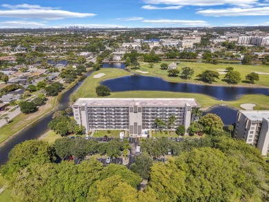 Don't miss this opportunity to own a top-floor 2-bedroom on Grande Oaks Golf Club in Florida - for sale on GolfHomes.com, golf home, golf lot