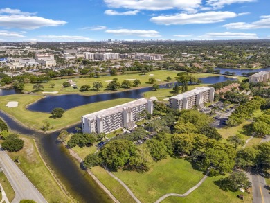 Don't miss this opportunity to own a top-floor 2-bedroom on Grande Oaks Golf Club in Florida - for sale on GolfHomes.com, golf home, golf lot
