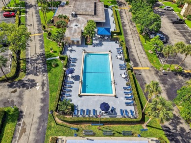 TURNKEY & FULLY FURNISHED! This rarely available top-floor on Deer Creek Golf Club in Florida - for sale on GolfHomes.com, golf home, golf lot