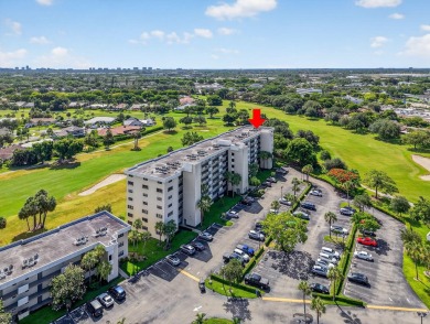 TURNKEY & FULLY FURNISHED! This rarely available top-floor on Deer Creek Golf Club in Florida - for sale on GolfHomes.com, golf home, golf lot