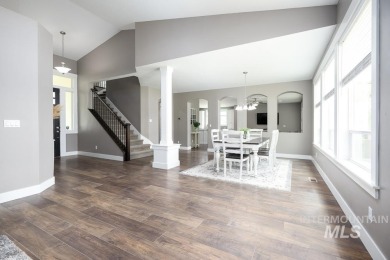 Over 3,000 custom square feet in the Prestigious Carriage Hills on Hunters Point Golf Club in Idaho - for sale on GolfHomes.com, golf home, golf lot