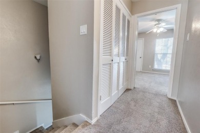 Serenity abounds in this beautifully renovated 2 bedroom, 2 and on Stevens Park Golf Course in Texas - for sale on GolfHomes.com, golf home, golf lot