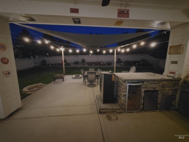 Over 3,000 custom square feet in the Prestigious Carriage Hills on Hunters Point Golf Club in Idaho - for sale on GolfHomes.com, golf home, golf lot