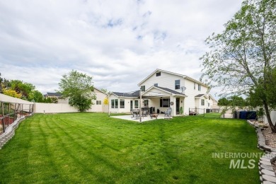 Over 3,000 custom square feet in the Prestigious Carriage Hills on Hunters Point Golf Club in Idaho - for sale on GolfHomes.com, golf home, golf lot