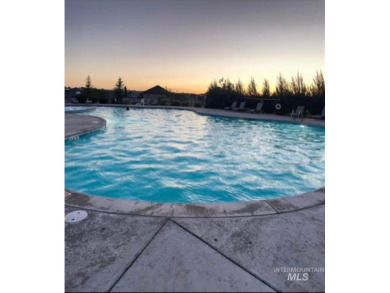 Over 3,000 custom square feet in the Prestigious Carriage Hills on Hunters Point Golf Club in Idaho - for sale on GolfHomes.com, golf home, golf lot