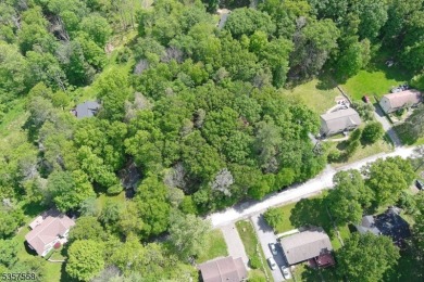 Great opportunity to develop this lot.  Located in High Point on High Point Golf Club in New Jersey - for sale on GolfHomes.com, golf home, golf lot