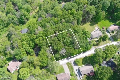 Great opportunity to develop this lot.  Located in High Point on High Point Golf Club in New Jersey - for sale on GolfHomes.com, golf home, golf lot