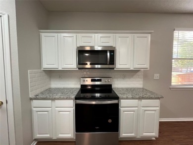 Over 2300 sq. ft., one-story, updated and move-in ready in great on Jim Boggs in Texas - for sale on GolfHomes.com, golf home, golf lot