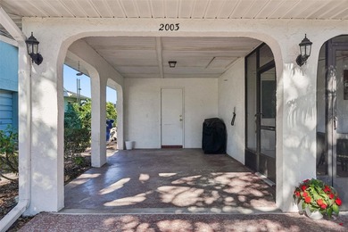 Under contract-accepting backup offers. This beautifully on Falcon Watch Golf Club in Florida - for sale on GolfHomes.com, golf home, golf lot