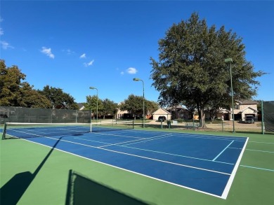 Over 2300 sq. ft., one-story, updated and move-in ready in great on Jim Boggs in Texas - for sale on GolfHomes.com, golf home, golf lot