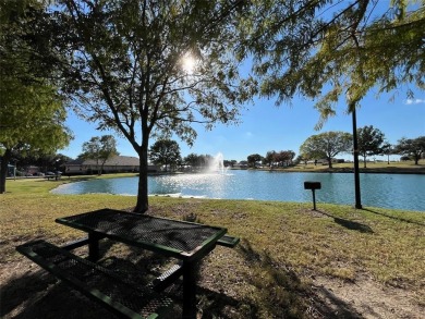 Over 2300 sq. ft., one-story, updated and move-in ready in great on Jim Boggs in Texas - for sale on GolfHomes.com, golf home, golf lot