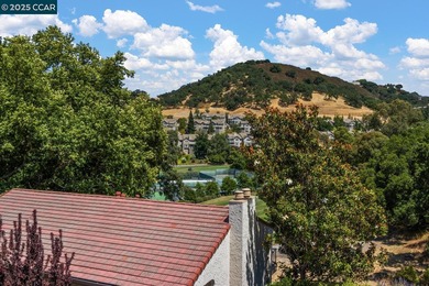 Welcome to the Villa Barcelona, a lovely top-floor condo in on Rossmoor Golf Course in California - for sale on GolfHomes.com, golf home, golf lot