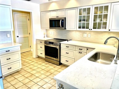 Waterfront home in Punta Gorda Isles! 3/2/2 split floorplan on Saint Andrews South Golf Club in Florida - for sale on GolfHomes.com, golf home, golf lot