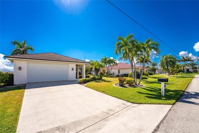 Waterfront home in Punta Gorda Isles! 3/2/2 split floorplan on Saint Andrews South Golf Club in Florida - for sale on GolfHomes.com, golf home, golf lot