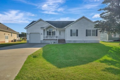 If all you want to do is move in, THIS ONE IS FOR YOU! The on Captains Cove Golf and Yacht Club in Virginia - for sale on GolfHomes.com, golf home, golf lot