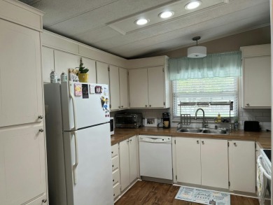 Newly updated 2 bed, 2 bath with open floor plan, tons of on Fairways Country Club in Florida - for sale on GolfHomes.com, golf home, golf lot