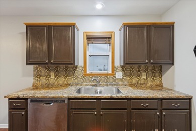 Welcome to your new home! This spacious three-bedroom on Westlake Village in Illinois - for sale on GolfHomes.com, golf home, golf lot