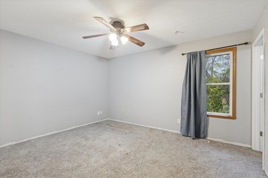Welcome to your new home! This spacious three-bedroom on Westlake Village in Illinois - for sale on GolfHomes.com, golf home, golf lot