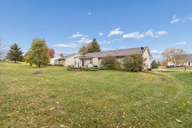 Welcome to your new home! This spacious three-bedroom on Westlake Village in Illinois - for sale on GolfHomes.com, golf home, golf lot