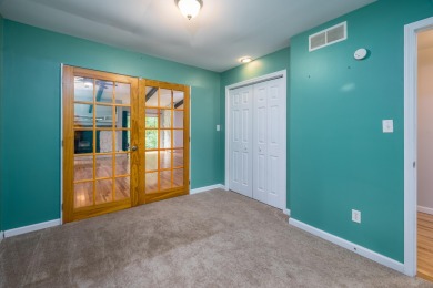 *MOVE-IN READY*Welcome to this stunning 3-bedroom, 2-bathroom on Lakes of the Four Seasons Country Club in Indiana - for sale on GolfHomes.com, golf home, golf lot