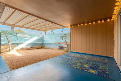 Absolutely immaculate & move in ready! North/South Street facing on Sun City Lakes West and East in Arizona - for sale on GolfHomes.com, golf home, golf lot