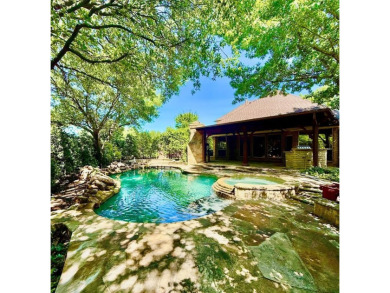 **Motivated Seller** MOVE-IN READY! Welcome to this beautifully on Stonebridge Ranch Country Club in Texas - for sale on GolfHomes.com, golf home, golf lot