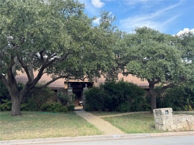 UNBELIEVABLE POTENTIAL IN THIS GREAT GOLF COURSE HOME!!  ALL the on Abilene Country Club - South Course in Texas - for sale on GolfHomes.com, golf home, golf lot