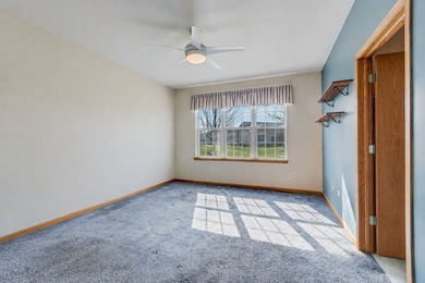 Welcome to this beautifully maintained Townhouse ranch-style on Carillon Lakes 3 Hole Course in Illinois - for sale on GolfHomes.com, golf home, golf lot