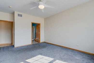 Welcome to this beautifully maintained Townhouse ranch-style on Carillon Lakes 3 Hole Course in Illinois - for sale on GolfHomes.com, golf home, golf lot