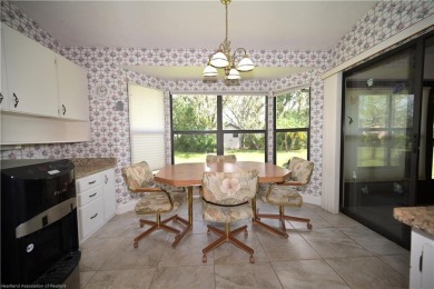 This 3 Bedroom, 2 Bath home is located in much desired Golf on Golf Hammock Country Club in Florida - for sale on GolfHomes.com, golf home, golf lot