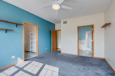 Welcome to this beautifully maintained Townhouse ranch-style on Carillon Lakes 3 Hole Course in Illinois - for sale on GolfHomes.com, golf home, golf lot