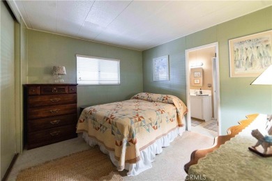 Seller is motivated, and to show it, the seller has done a on Hemet West Mobile Estates in California - for sale on GolfHomes.com, golf home, golf lot