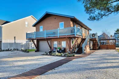 INCREDIBLE WATERFRONT WONDERLAND on TWO LOTs in Captain's Cove on Captains Cove Golf and Yacht Club in Virginia - for sale on GolfHomes.com, golf home, golf lot