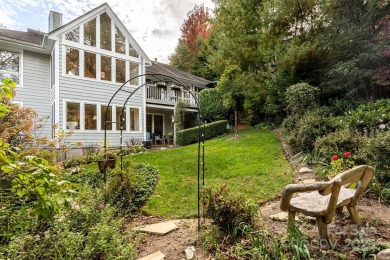 Stunning, completely renovated freestanding villa in Kenmure-a on Kenmure Country Club in North Carolina - for sale on GolfHomes.com, golf home, golf lot
