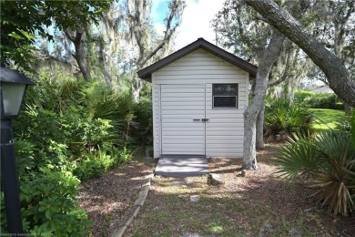 This 3 Bedroom, 2 Bath home is located in much desired Golf on Golf Hammock Country Club in Florida - for sale on GolfHomes.com, golf home, golf lot