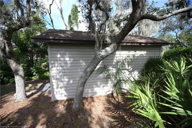 This 3 Bedroom, 2 Bath home is located in much desired Golf on Golf Hammock Country Club in Florida - for sale on GolfHomes.com, golf home, golf lot