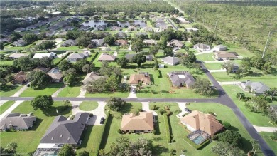 This 3 Bedroom, 2 Bath home is located in much desired Golf on Golf Hammock Country Club in Florida - for sale on GolfHomes.com, golf home, golf lot