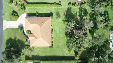 This 3 Bedroom, 2 Bath home is located in much desired Golf on Golf Hammock Country Club in Florida - for sale on GolfHomes.com, golf home, golf lot