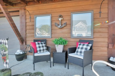 INCREDIBLE WATERFRONT WONDERLAND in Captain's Cove Golf & Yacht on Captains Cove Golf and Yacht Club in Virginia - for sale on GolfHomes.com, golf home, golf lot