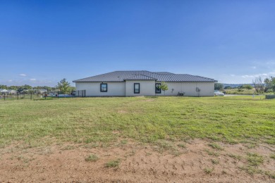 A beautiful, single-family level lot in Clearwater Landing on Legends Golf Course in Texas - for sale on GolfHomes.com, golf home, golf lot