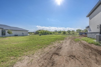 A beautiful, single-family level lot in Clearwater Landing on Legends Golf Course in Texas - for sale on GolfHomes.com, golf home, golf lot