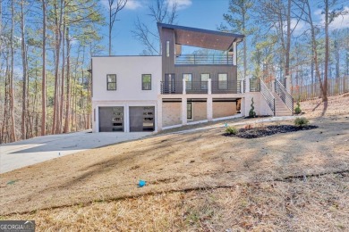 Welcome to this breathtaking luxury 3-bedroom, 3-bathroom room on Fairfield Plantation Golf and Country Club in Georgia - for sale on GolfHomes.com, golf home, golf lot