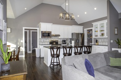 HUGE Price Correction! Luxury Living on the Golf Course - 4 Bed on Bright Leaf Golf Course in Kentucky - for sale on GolfHomes.com, golf home, golf lot