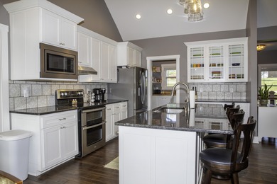 HUGE Price Correction! Luxury Living on the Golf Course - 4 Bed on Bright Leaf Golf Course in Kentucky - for sale on GolfHomes.com, golf home, golf lot